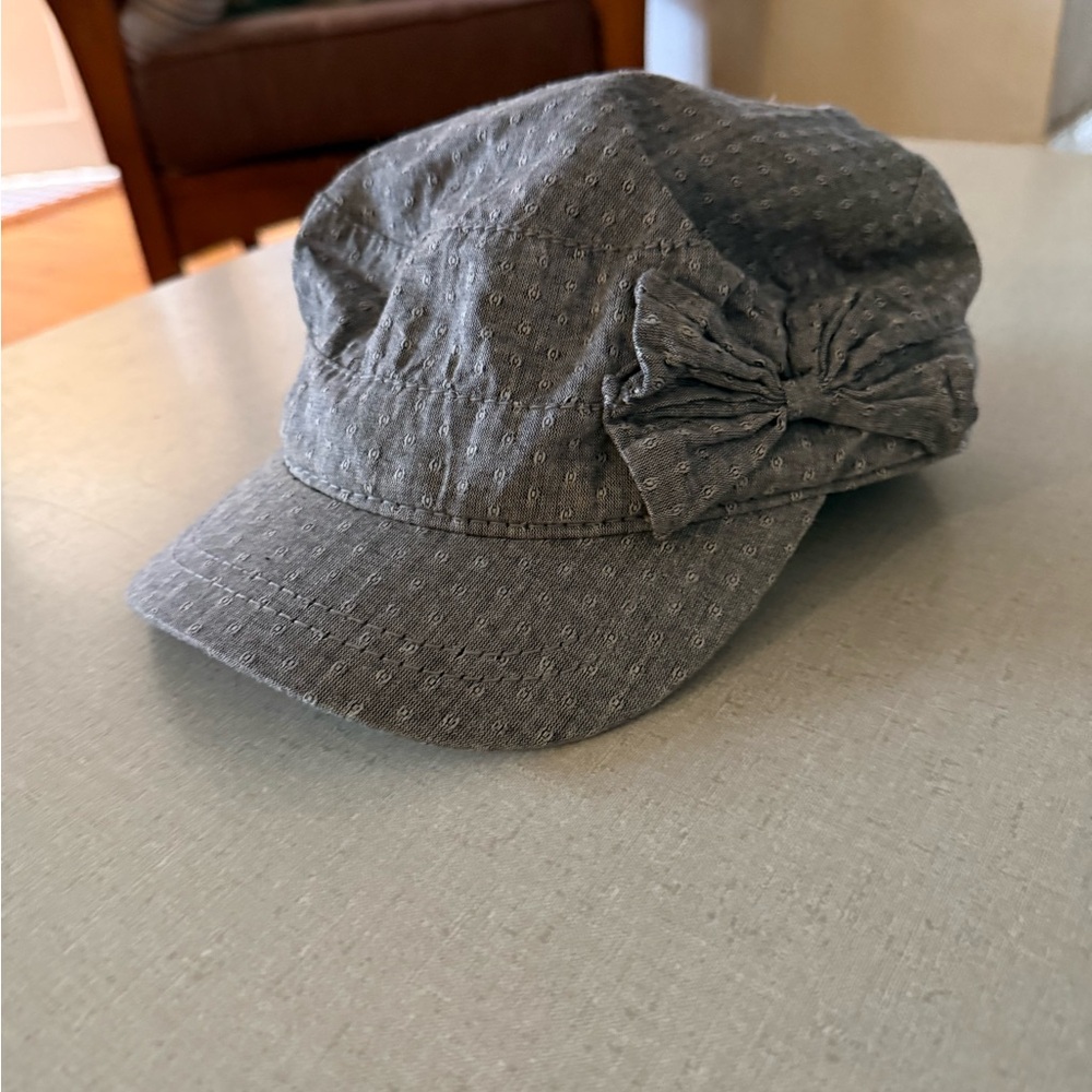 Cute gray hat with bow